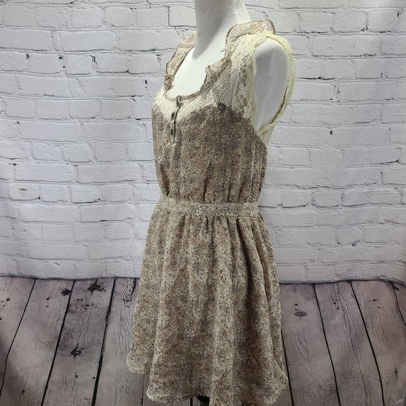 Lucca Couture sleeveless Dress - Picture 13 of 13